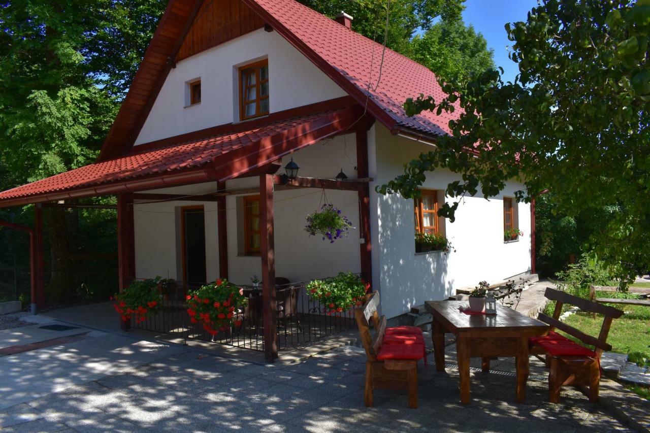 House Boro Hotell Jezerce Exteriör bild